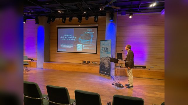 Vincenzo Punzo presenting a slide on integrated automated-vehicle driver modelling at TRC-30